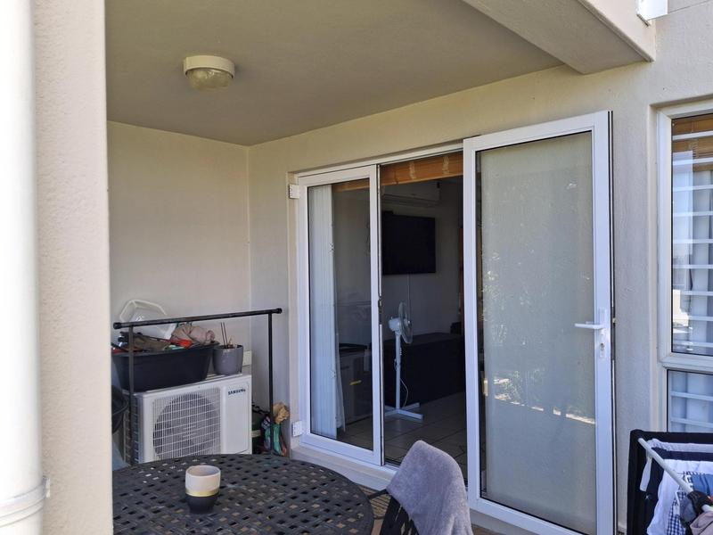 To Let 1 Bedroom Property for Rent in Vredehoek Western Cape